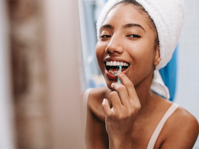 ¿Es bueno usar el hilo dental para la higiene dental?