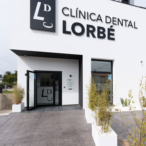 Clínica Dental y Fisioterapia Lorbé en Oleiros