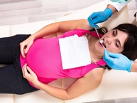 La relación entre el embarazo y la salud dental