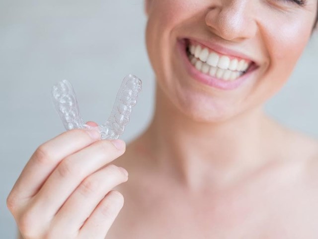 Ortodoncia invisible: la solución más discreta para alinear tus dientes